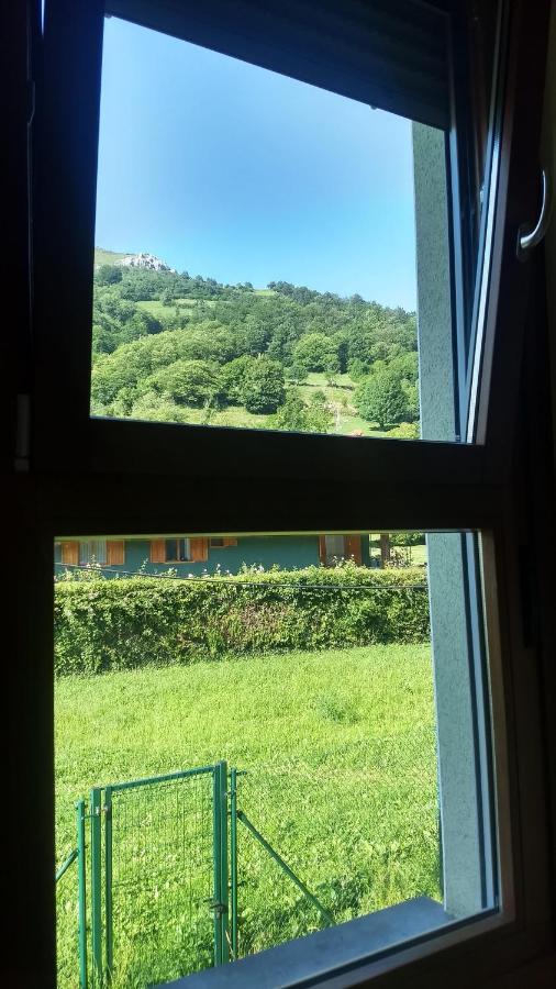 Apto. De Montana La Campa En Felechosa Exterior foto